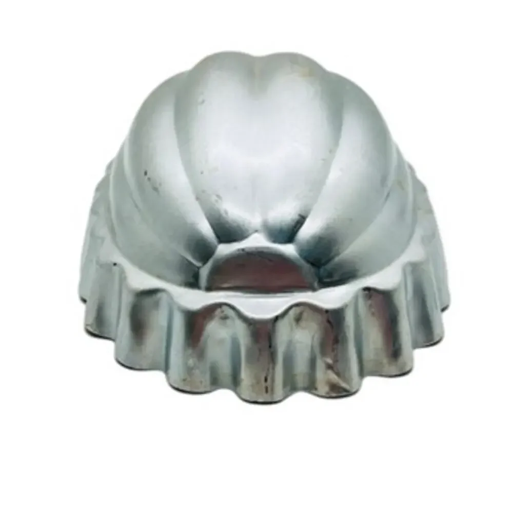 VTG Aluminum Fluted‎ Jelly Mold Dome Baking Tin Retro Kitchen Decor Mirro MCM